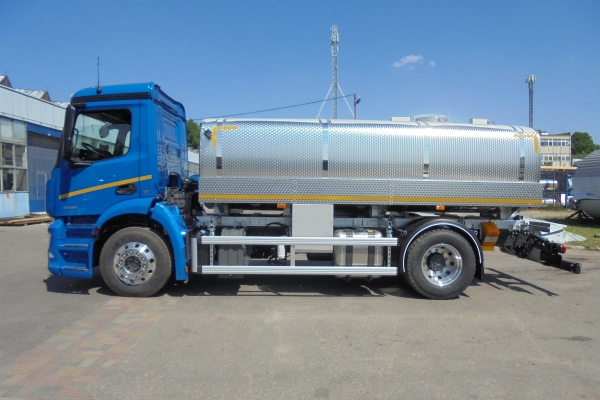 33CD44DAF-19AF-E7FD-6EC3-FEAE9CE07D33.jpg